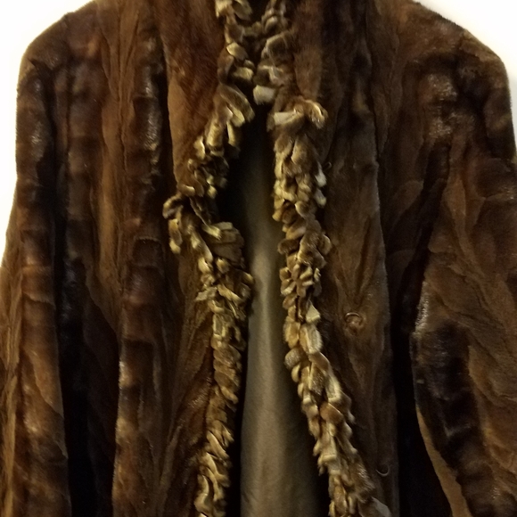 Sheared Mink coat - Picture 4 of 8